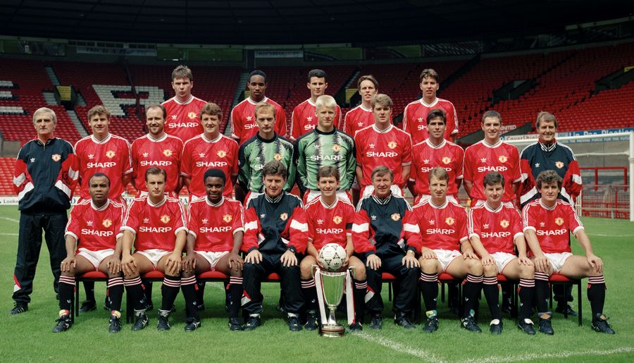 通过两翼的 通过两翼的